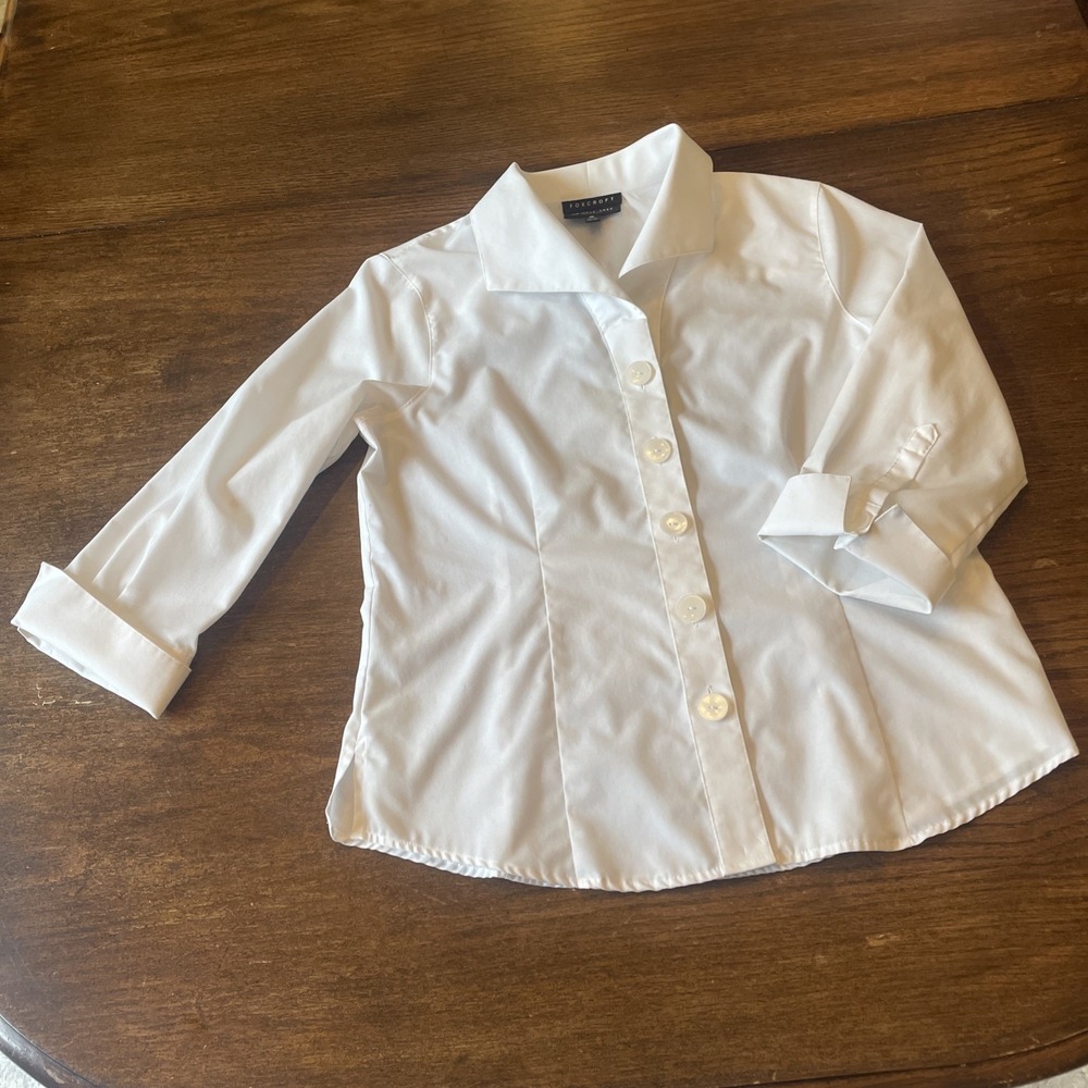 Foxcroft Women's Wrinkle-Free Button-Up Size 4p Shaped 3/4 Sleeve White Shirt